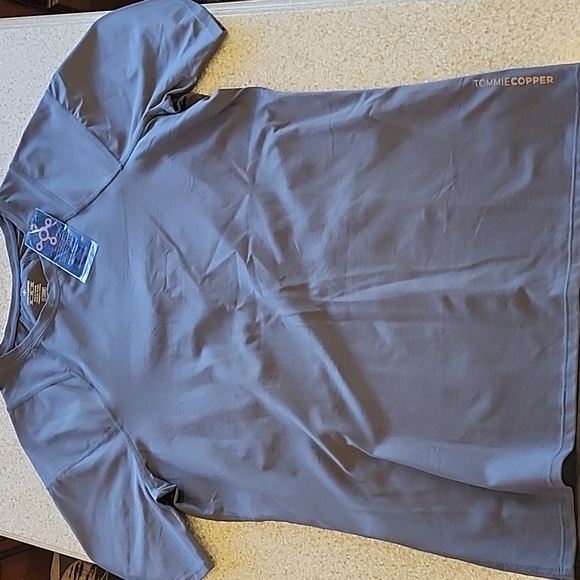 Tommie Copper Other - NWT Tommie Copper Men's Shoulder Support Shirt Size 2XL